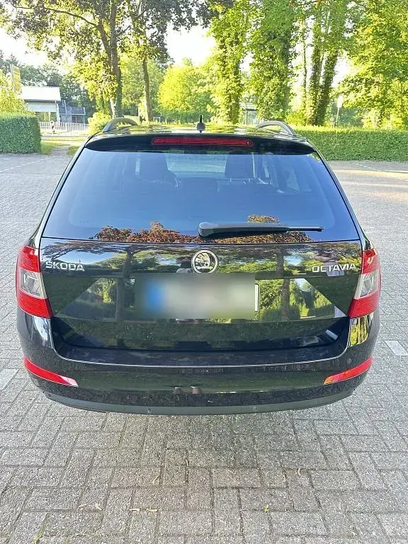 Gebraucht Skoda Octavia Style 150 PS (110 kW) 2016 Schwarz Kombi