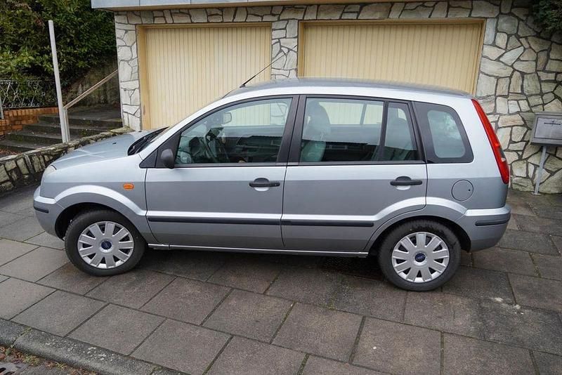 Gebraucht Ford Fusion 101 PS (74 kW) 2005 Silber Kleinwagen