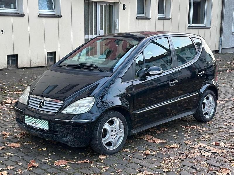 Grau Gebraucht 2004 Mercedes A160 Avantgarde Van / Kleinbus | 1.790 € (Fairer Preis) - Bild 1/4