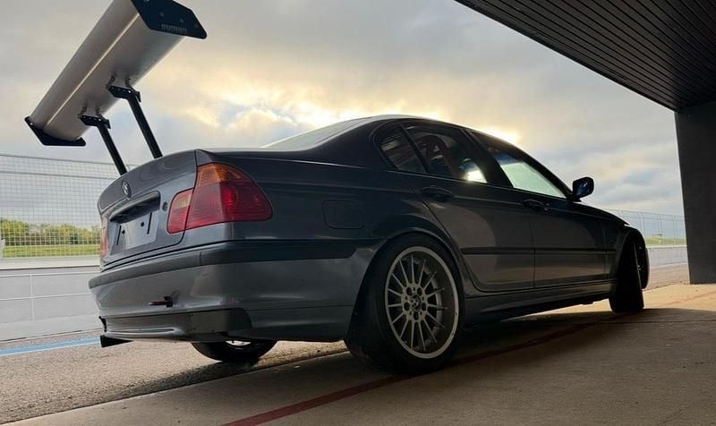 Gebraucht BMW 330 250 PS (183 kW) 2000 Limousine