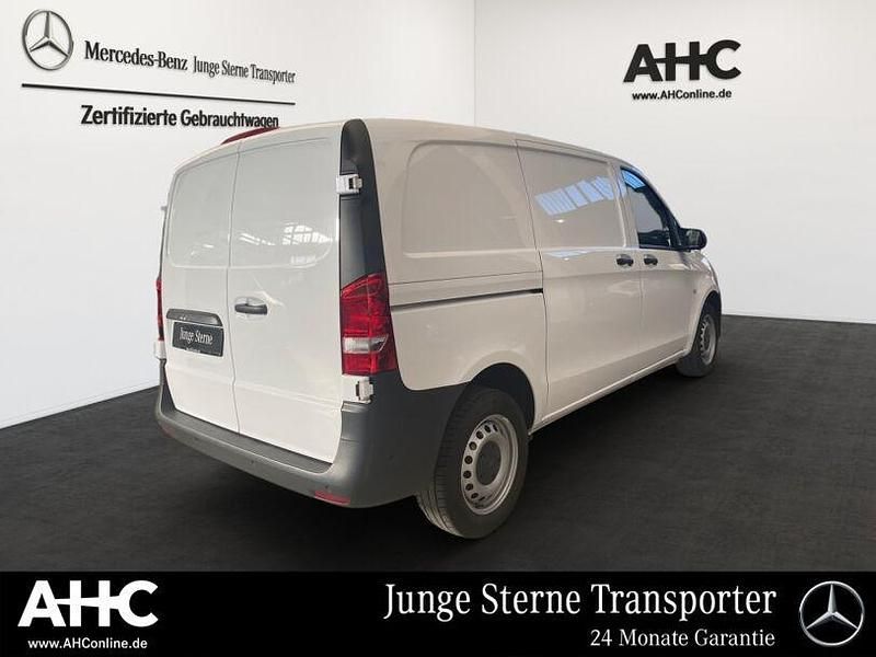 Second-hand Mercedes Vito 163 CP (119 kW) 2022 Alb Van