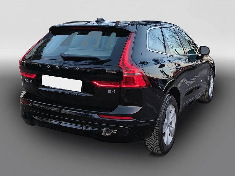 Gebraucht Volvo XC60 Core 197 PS (144 kW) 2023 Schwarz SUV