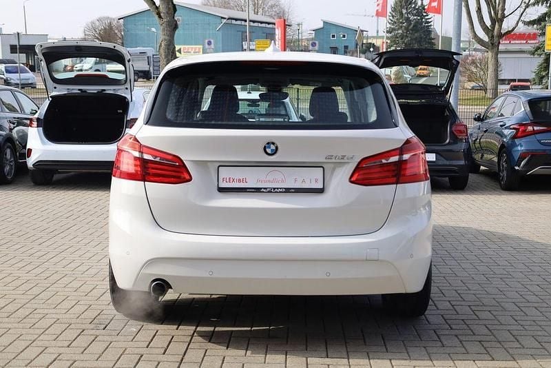 Gebraucht BMW 218 Advantage 150 PS (110 kW) 2016 Weiß Kombi