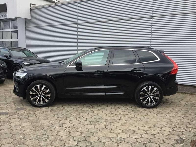 Gebraucht Volvo XC60 Core 197 PS (144 kW) 2023 Schwarz SUV