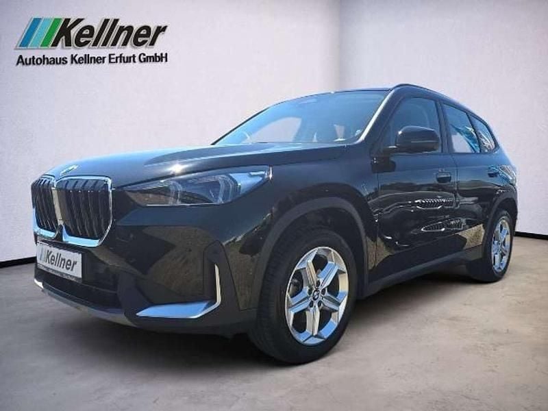 Schwarz Gebraucht 2023 BMW X1 Shadowline SUV | 38.880 € (Guter Preis) - Bild 1/4