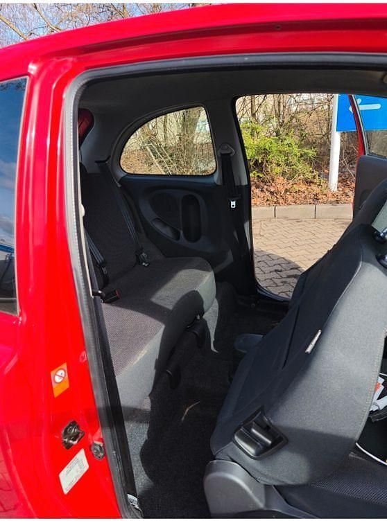 Gebraucht Nissan Micra Acenta 65 PS (47 kW) 2005 Rot Limousine