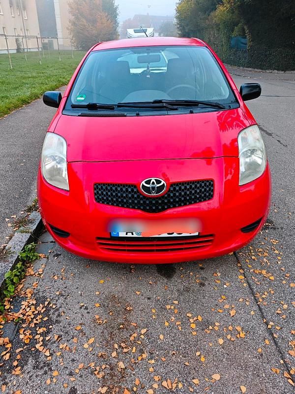 Rot Gebraucht 2007 Toyota Yaris Kleinwagen | 1.520 € (Fairer Preis) - Bild 1/4