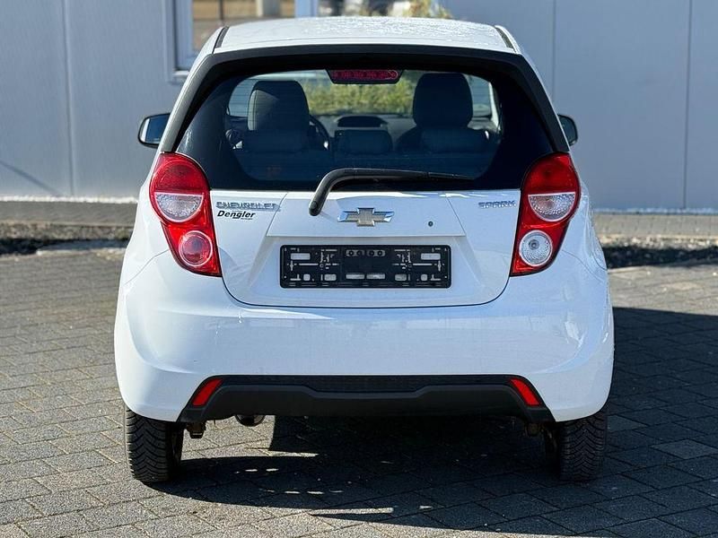 Gebraucht Chevrolet Spark 68 PS (50 kW) 2014 Weiß Kleinwagen