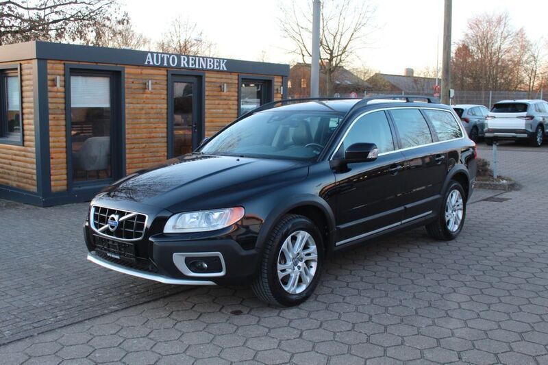 Black sapphire / metallic Gebraucht 2012 Volvo XC70 Momentum SUV | 15.900 € (Teuer) - Bild 1/4