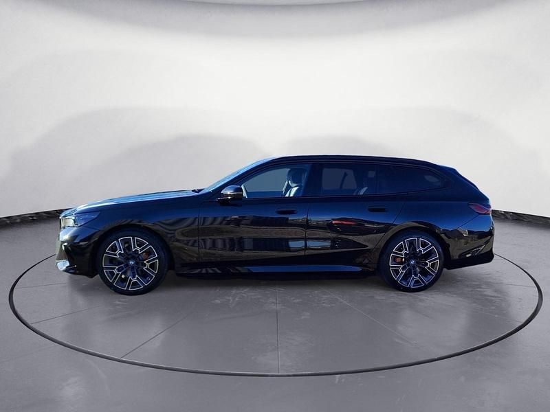 Neu BMW 520 197 PS (144 kW) 2026 Schwarz Kombi
