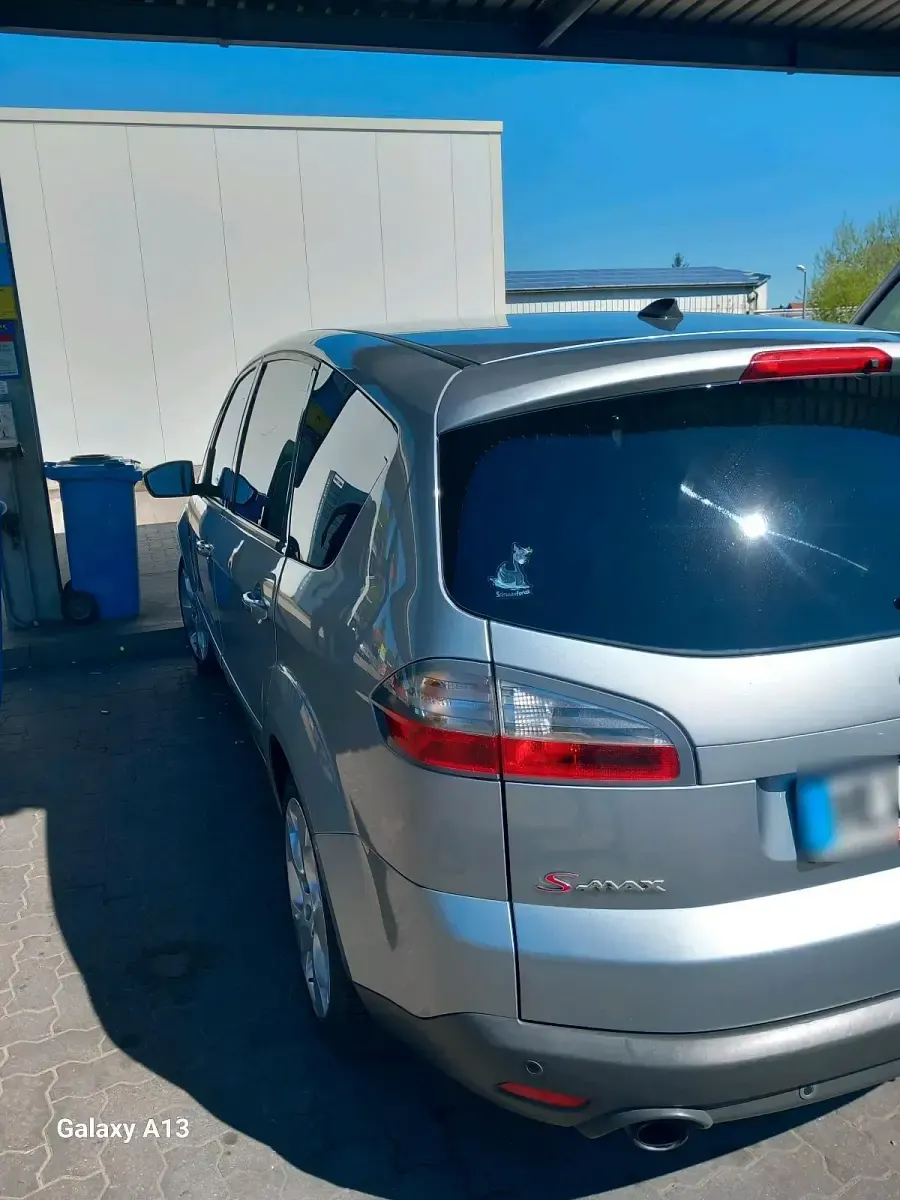 Second-hand Ford S-MAX S 175 CP (128 kW) 2008 Argintiu Monovolum