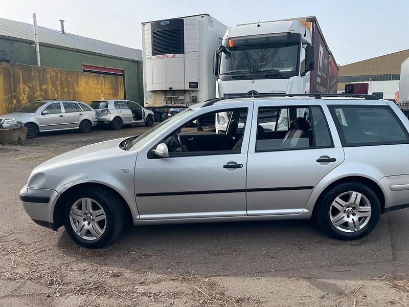 Gebraucht VW Golf IV 75 PS (55 kW) 2000 Silber Kombi