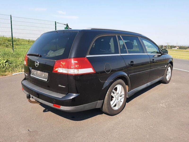 Gebraucht Opel Vectra 155 PS (114 kW) 2007 Schwarz Kombi