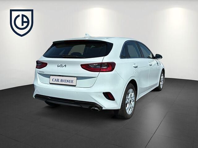 Second-hand Kia Ceed Vision 160 CP (117 kW) 2023 Alb Hatchback