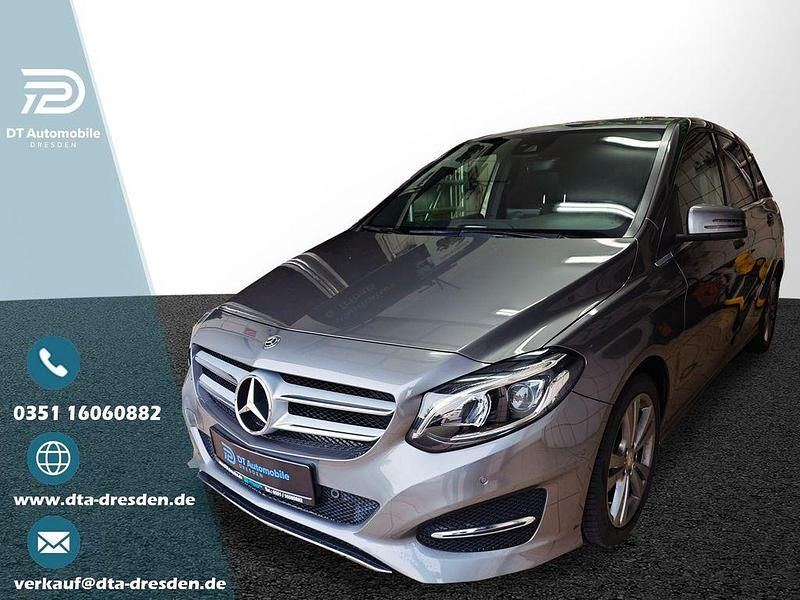 Grau Gebraucht 2017 Mercedes B200 Edition Van / Kleinbus | 17.870 € (Fairer Preis) - Bild 1/4