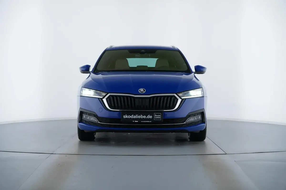 Gebraucht Skoda Octavia Style 150 PS (110 kW) 2023 Energyblau Kombi