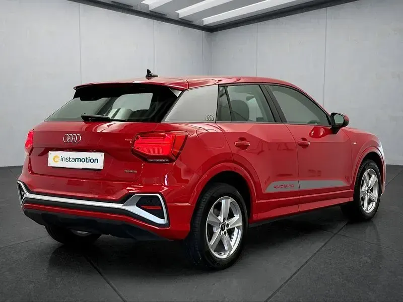 Gebraucht Audi Q2 150 PS (110 kW) 2022 Rot SUV