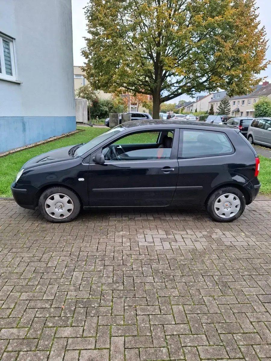Gebraucht VW Polo 54 PS (39 kW) 2003 Schwarz Kleinwagen