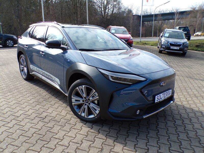 Grau Gebraucht 2023 Subaru Solterra Platinum SUV | 40.990 € - Bild 1/4