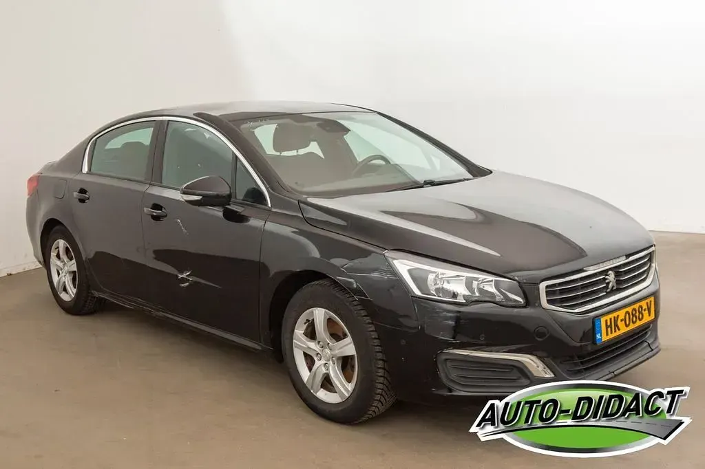 Gebraucht Peugeot 508 Active 165 PS (121 kW) 2015 Schwarz Limousine