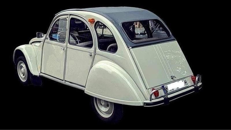 Beige Gebraucht 1966 Citroën 2CV Limousine | 15.500 € - Bild 1/4