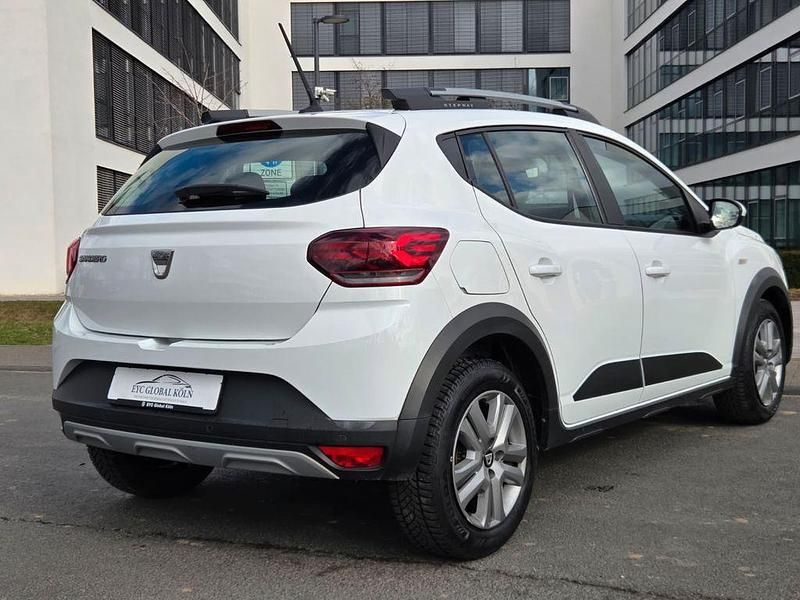 Gebraucht Dacia Sandero Stepway 91 PS (66 kW) 2021 Weiß Limousine