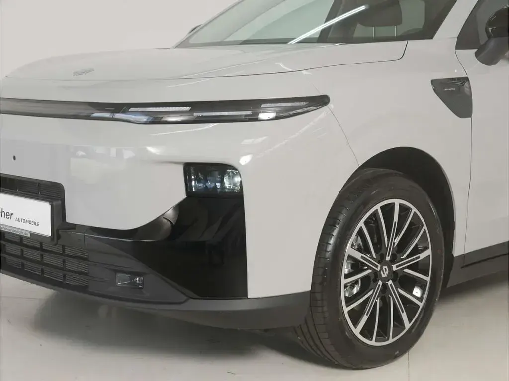 Neu Leapmotor B10 218 PS (160 kW) 2026 Grau SUV