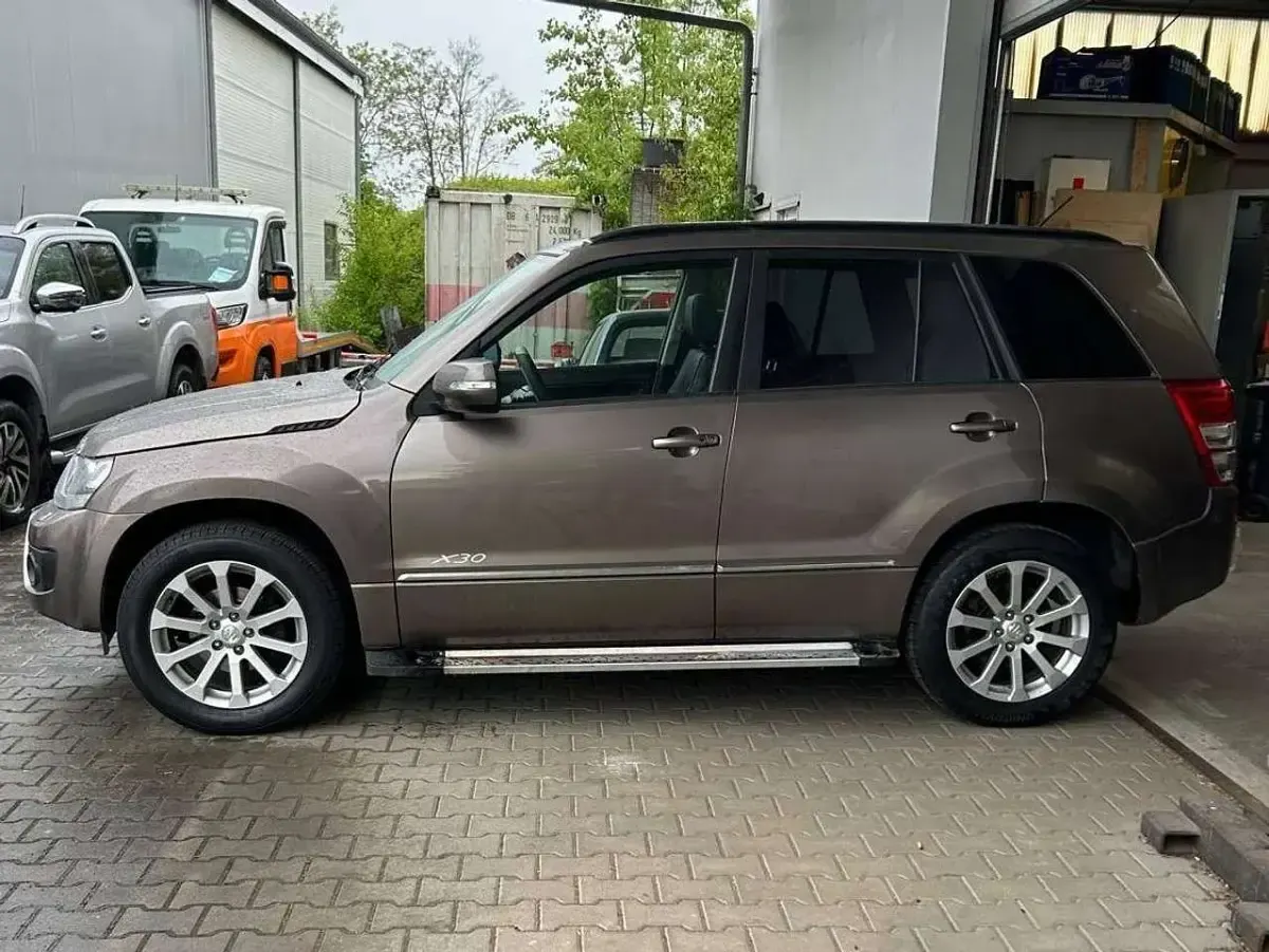Gebraucht Suzuki Grand Vitara 129 PS (94 kW) 2013 Braun SUV