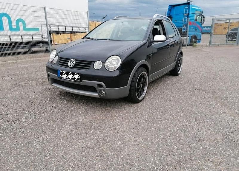 Schwarz Gebraucht 2004 VW Polo Limousine | 2.990 € (Fairer Preis) - Bild 1/4