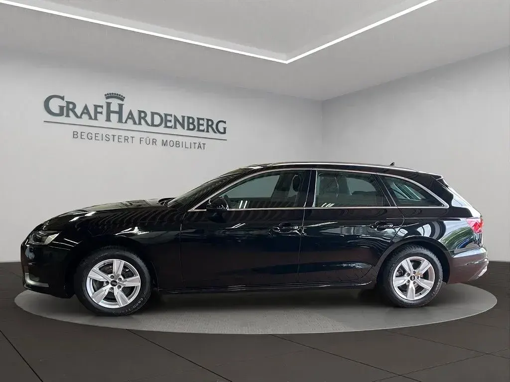 Gebraucht Audi A4 Advanced Plus 163 PS (119 kW) 2024 Schwarz Kombi