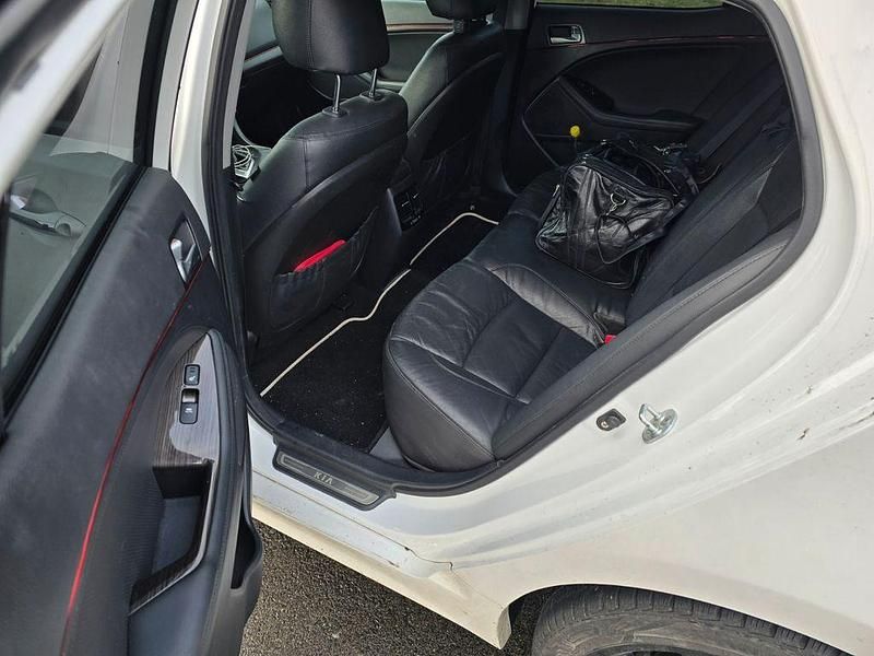 Gebraucht Kia Optima Spirit 136 PS (100 kW) 2015 Weiß Limousine