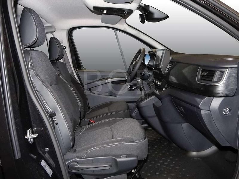 Second-hand Renault Trafic Evolution 150 CP (110 kW) 2025 Negru Monovolum