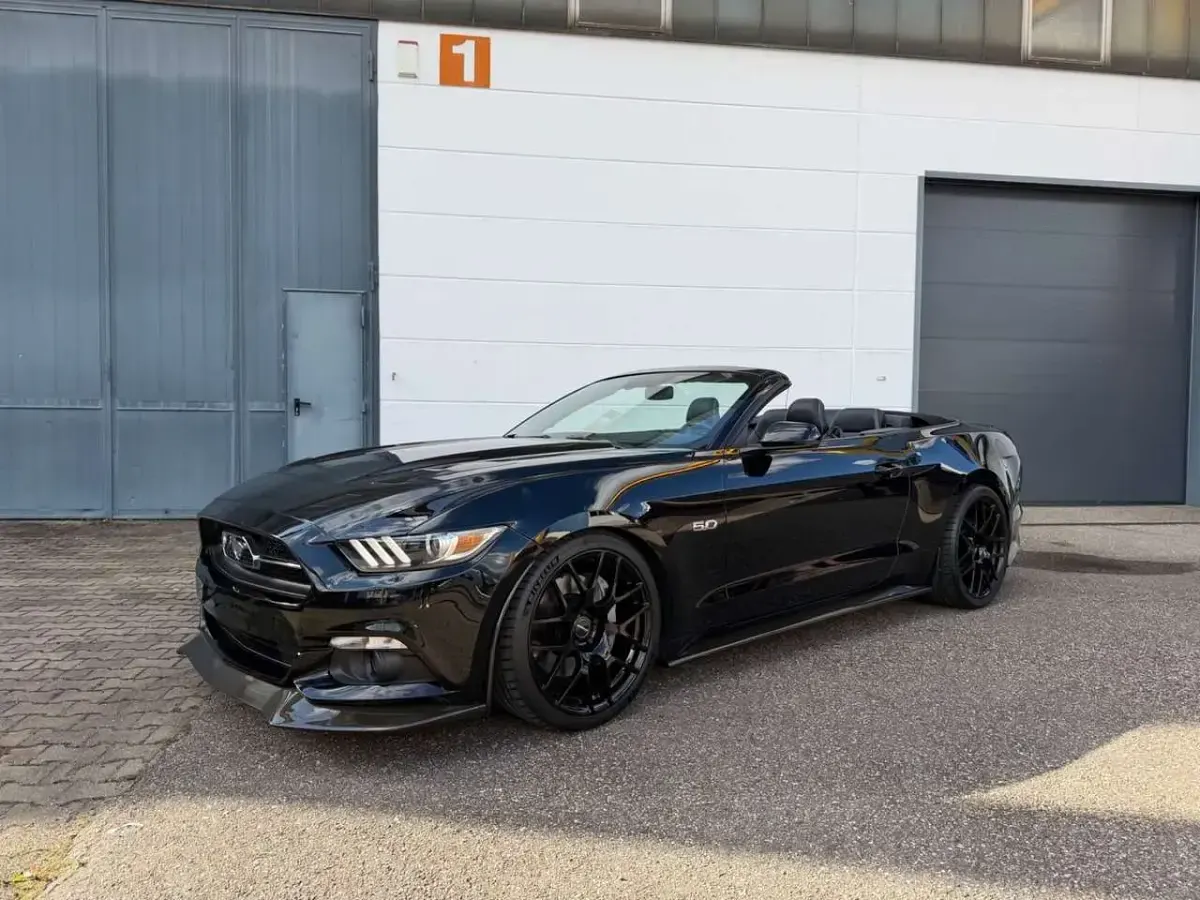 Gebraucht Ford Mustang GT 441 PS (324 kW) 2015 Schwarz Cabrio