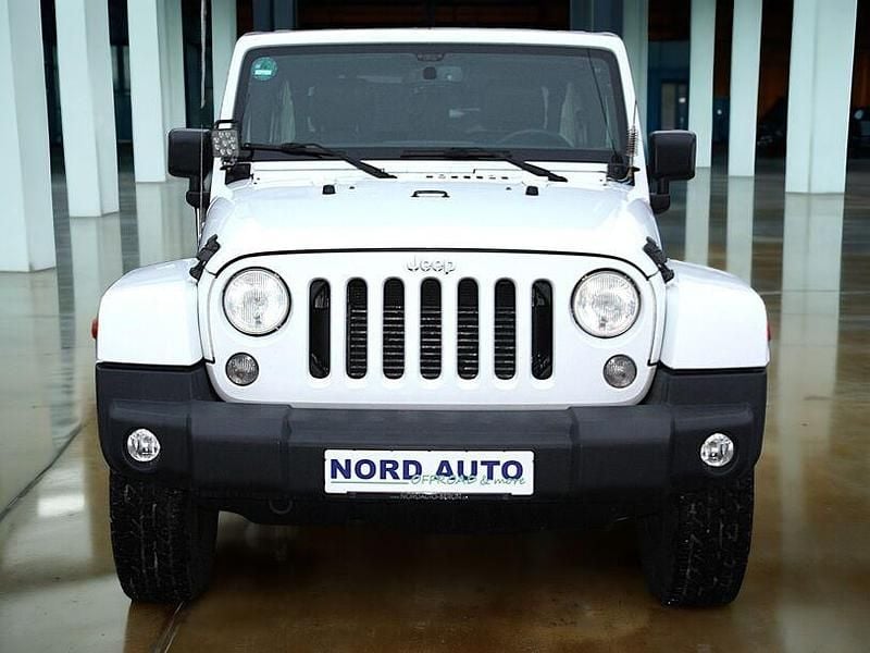 Gebraucht Jeep Wrangler Sahara 200 PS (147 kW) 2015 Schwarz SUV