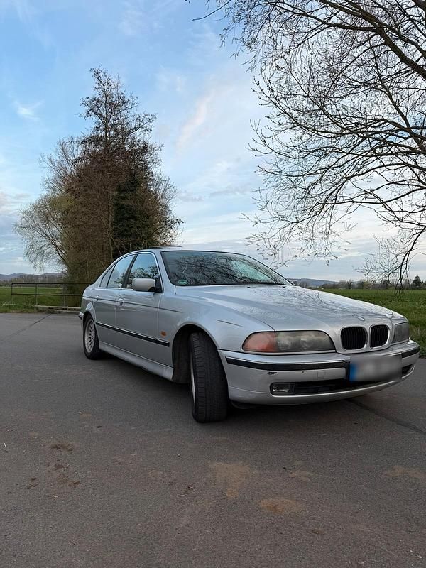 Gebraucht BMW 520 Basis 150 PS (110 kW) 2000 Silber Limousine