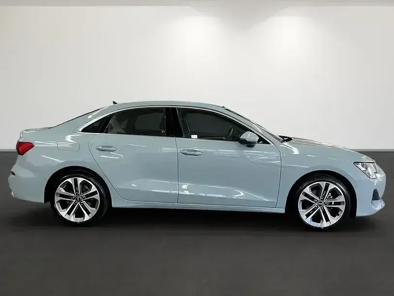 Gebraucht Audi A3 Performance 150 PS (110 kW) 2025 Pfeilgrau perleffekt Limousine