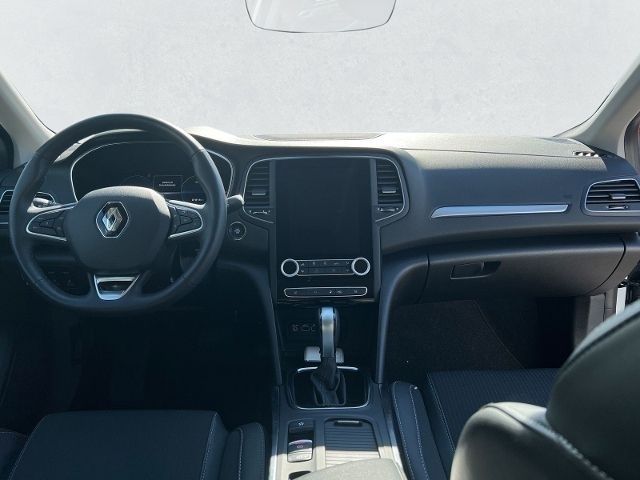 Gebraucht Renault Mégane IV Intens 158 PS (116 kW) 2021 Weiß(metallic) Limousine