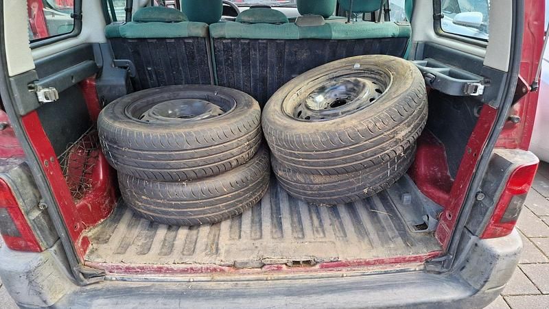 Gebraucht Citroën Berlingo Tonic 109 PS (80 kW) 2003 Rot Van / Kleinbus