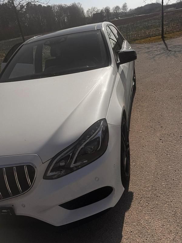 Gebraucht Mercedes E350 251 PS (184 kW) 2013 Weiß Limousine