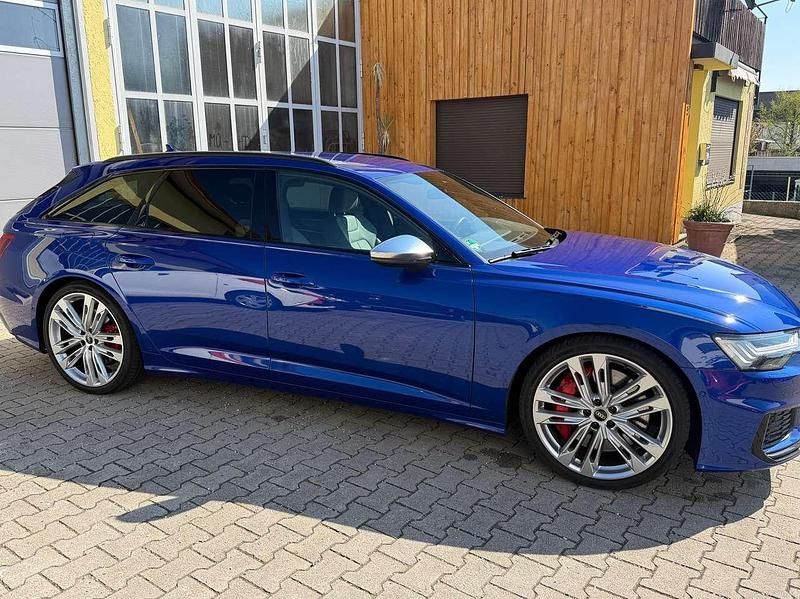 Second-hand Audi S6 344 CP (253 kW) 2023 Albastru Break
