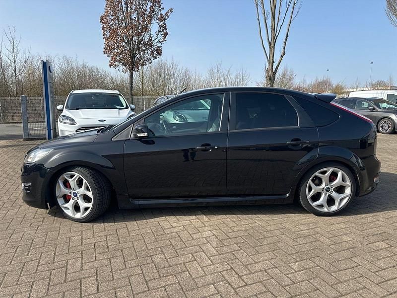 Gebraucht Ford Focus ST 226 PS (166 kW) 2010 Schwarz Limousine