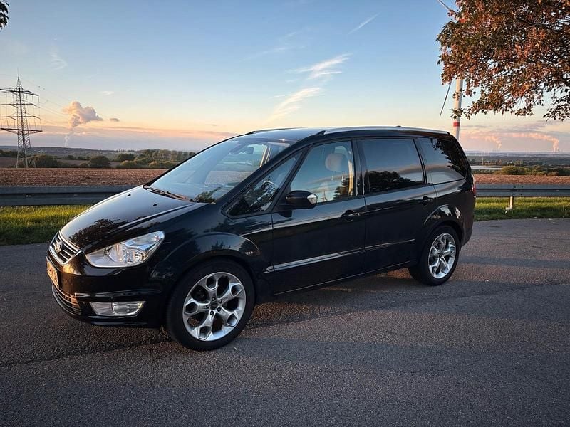 Schwarz Gebraucht 2011 Ford Galaxy Van / Kleinbus | 4.000 € (Guter Preis) - Bild 1/4