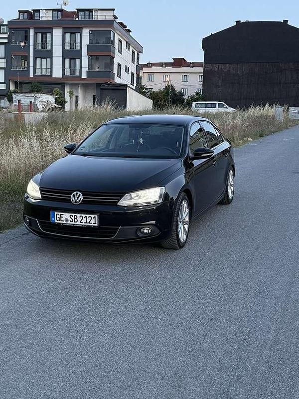 Gebraucht VW Jetta Highline 122 PS (89 kW) 2011 Limousine