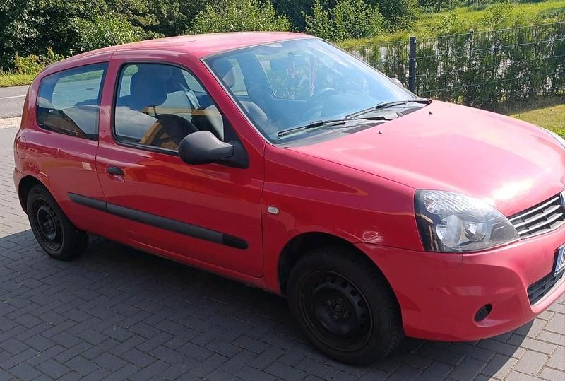 Rot Gebraucht 2010 Renault Clio Coupé | 999 € - Bild 1/4