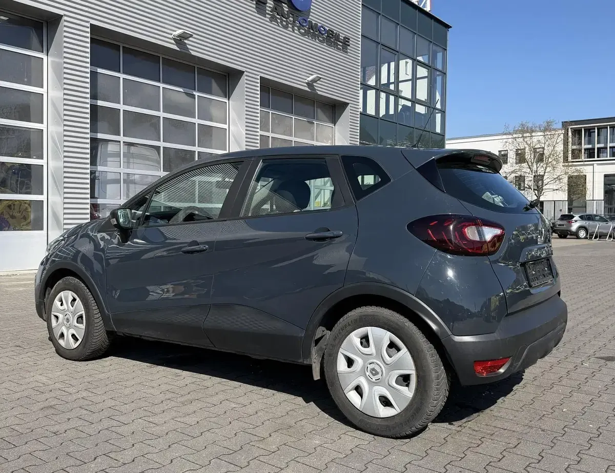 Gebraucht Renault Captur 90 PS (66 kW) 2019 Blau SUV