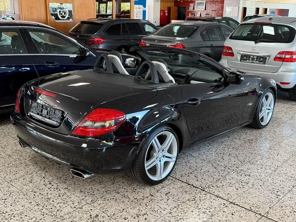 Gebraucht Mercedes SLK200 2LOOK Edition 184 PS (135 kW) 2009 Schwarz Cabrio