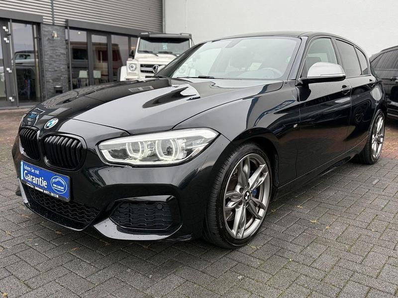 Schwarz Gebraucht 2016 BMW M140 M Sport Limousine | 25.450 € (Guter Preis) - Bild 1/4