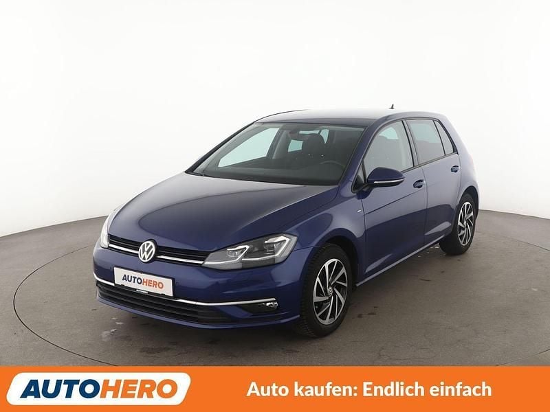 Blau Gebraucht 2018 VW Golf VII Join Limousine | 12.540 € (Fairer Preis) - Bild 1/3