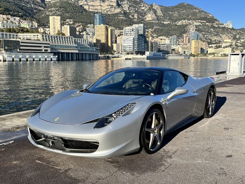 Weiß Gebraucht 2011 Ferrari 458 | 200.000 € (Teuer) - Bild 1/4