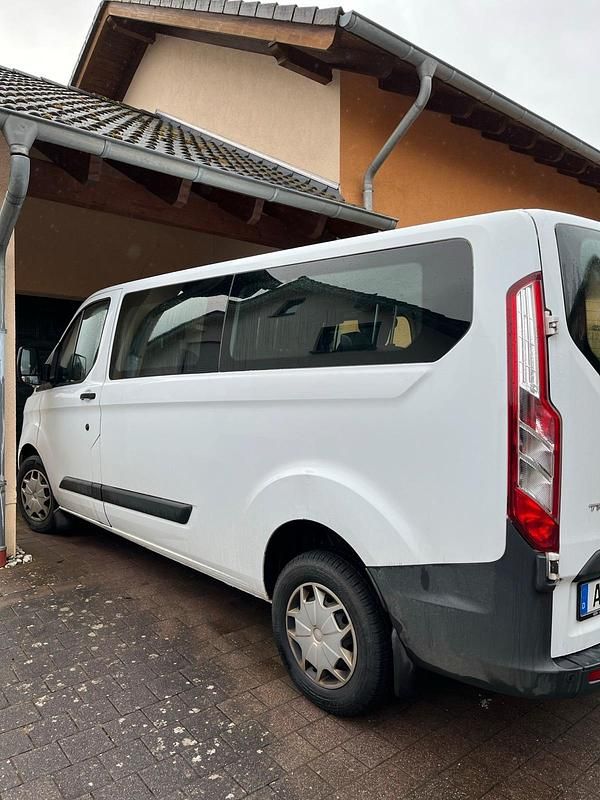 Gebraucht Ford Transit Custom 131 PS (96 kW) 2017 Weiß Van / Kleinbus